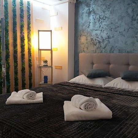 Anelisse Apartments エフォリエ・ノルド エクステリア 写真