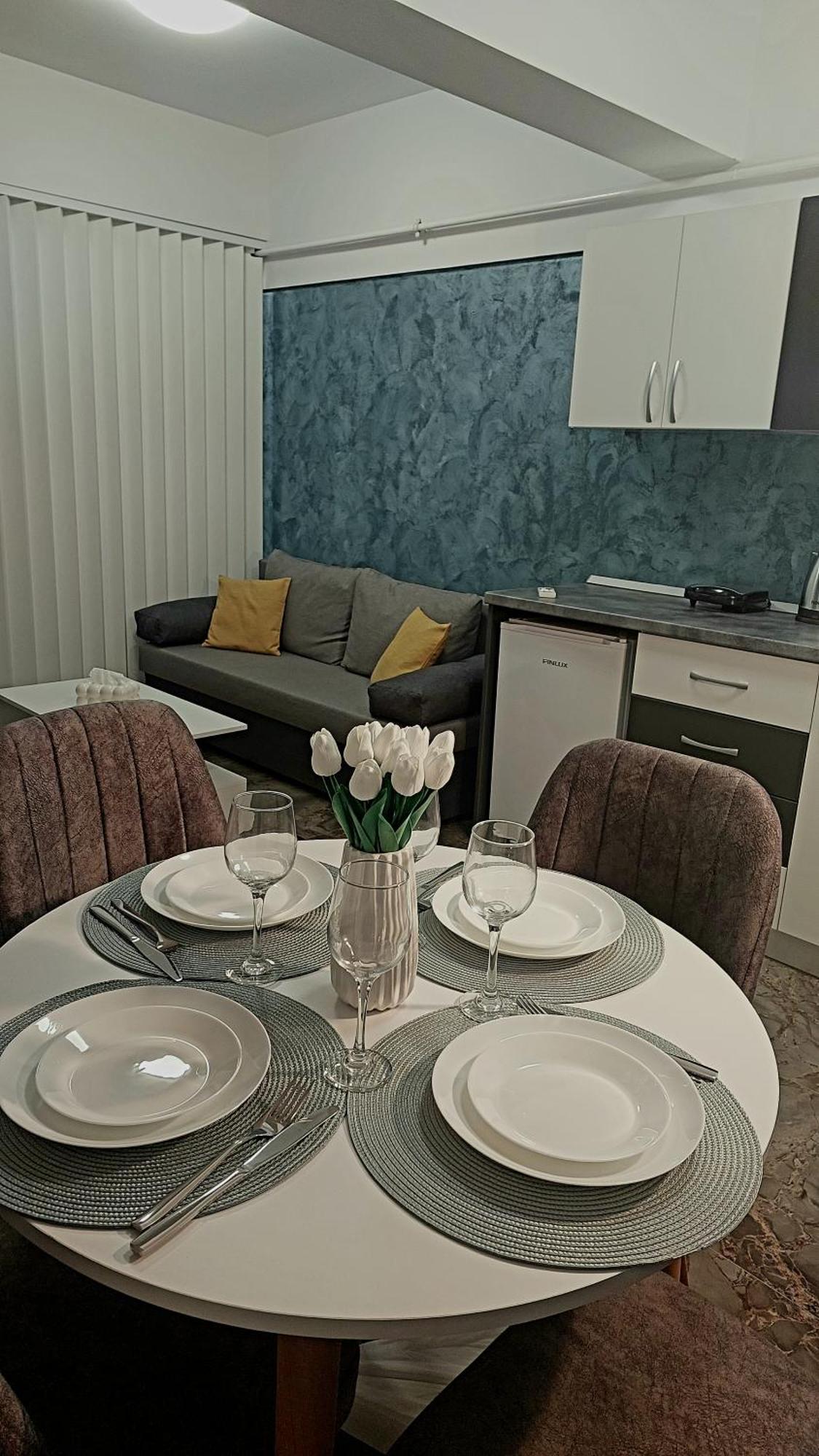 Anelisse Apartments エフォリエ・ノルド エクステリア 写真